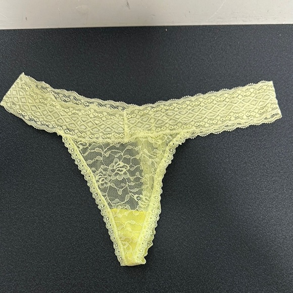 Elegant Lace Thong in Yellow - Picture 1 of 1